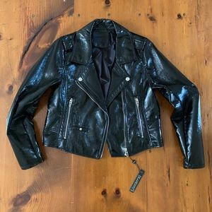 BLANK NYC PATENT VEGAN LEATHER MOTO JACKET
